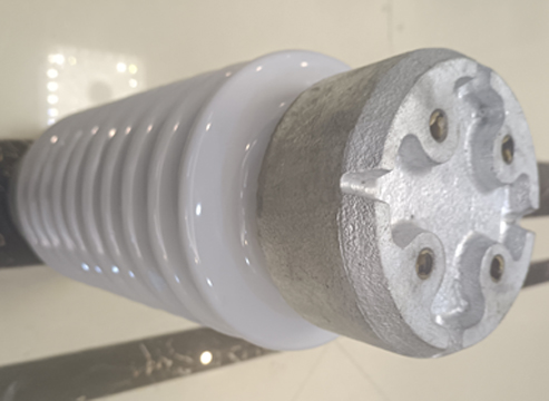TR210 post insulator